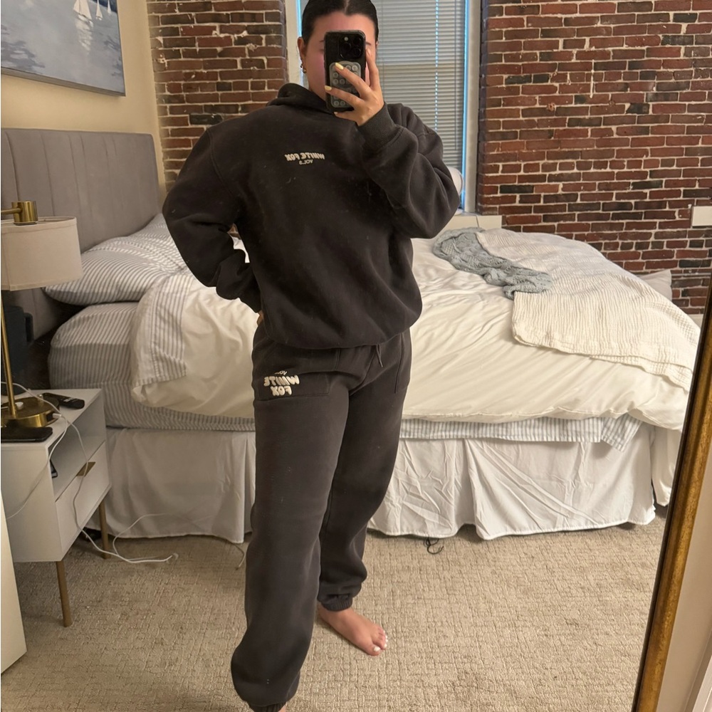 White Fox Boutique Black Sweatshirt & Hoodie Set - Picture 2 of 10